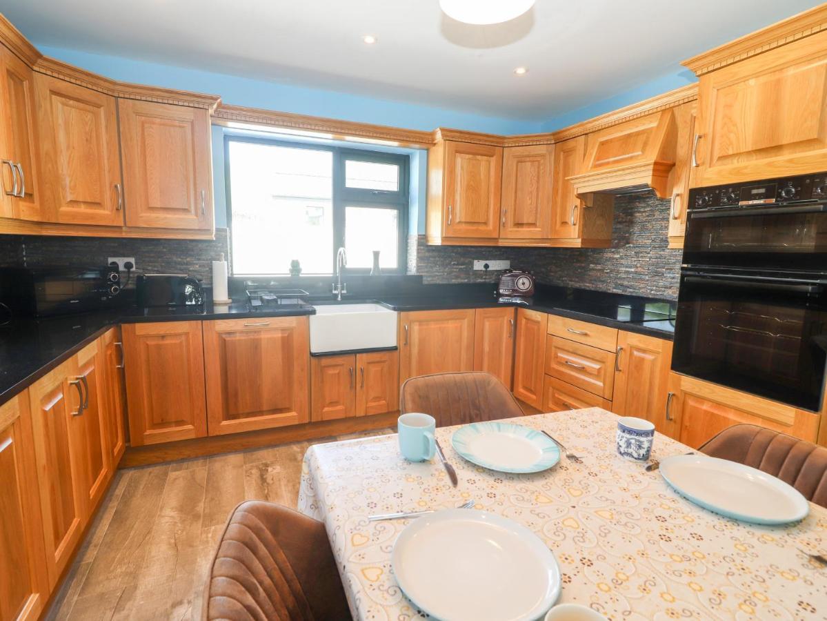 Lack Cottage Трали Экстерьер фото