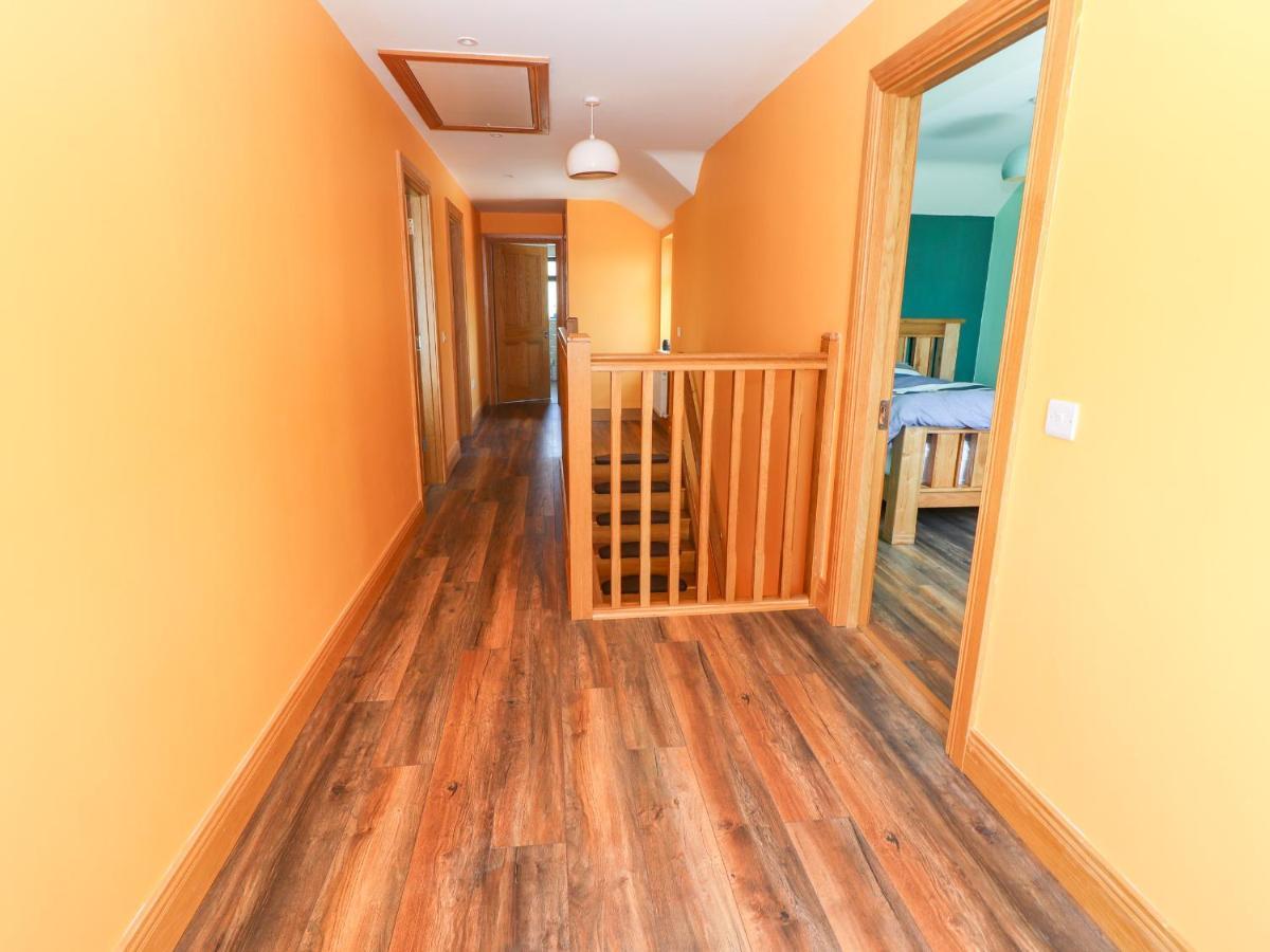 Lack Cottage Трали Экстерьер фото