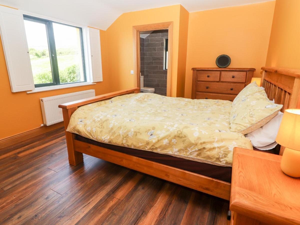 Lack Cottage Трали Экстерьер фото